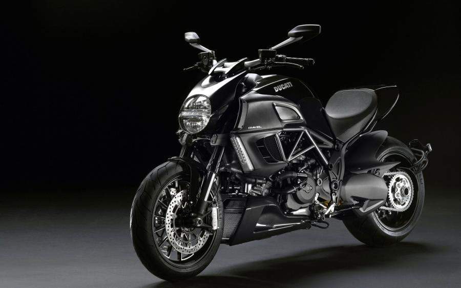 Ducati Diavel Dark